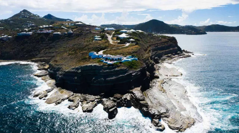 9 vacation rental photo St Barthelemy WV MOZ Villa Cap au Vent St Barts Villa MOZaer09 desktop