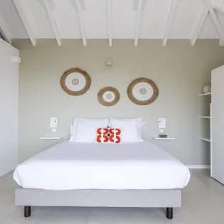 4.4 amalur guest bedroom 1