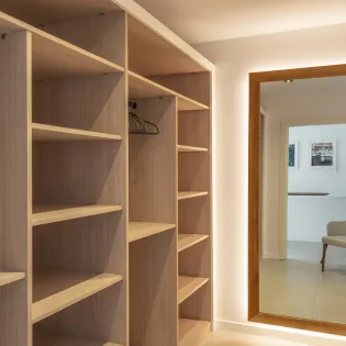 8.3 amalur primary bedroom