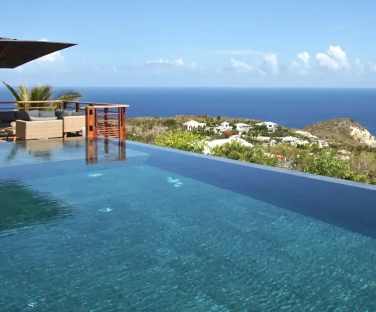 featured caro main trigger